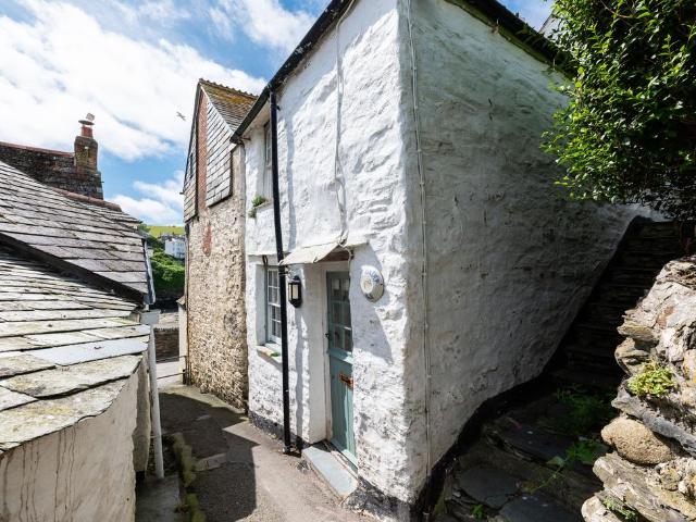 House for sale in Port Gaverne