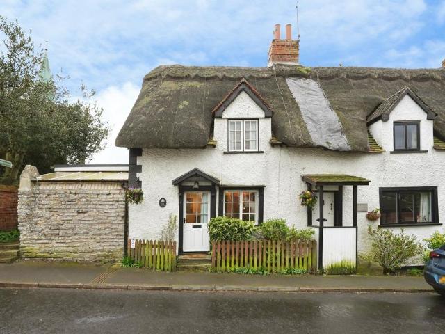 House for sale in Harvington, Crookhill