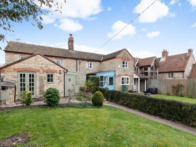 House for sale in Berrick Salome, Oxfordshire