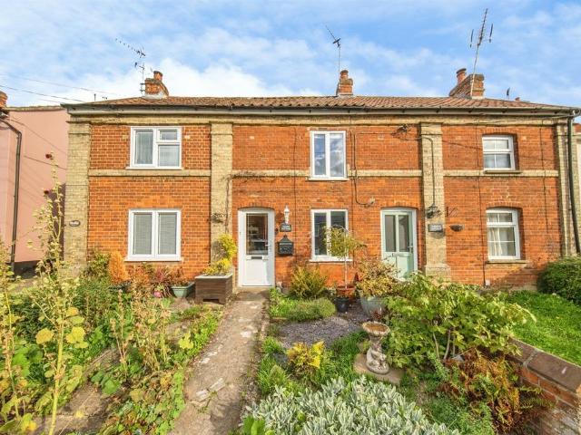 House for sale in Swingleton Green, Chelmondiston