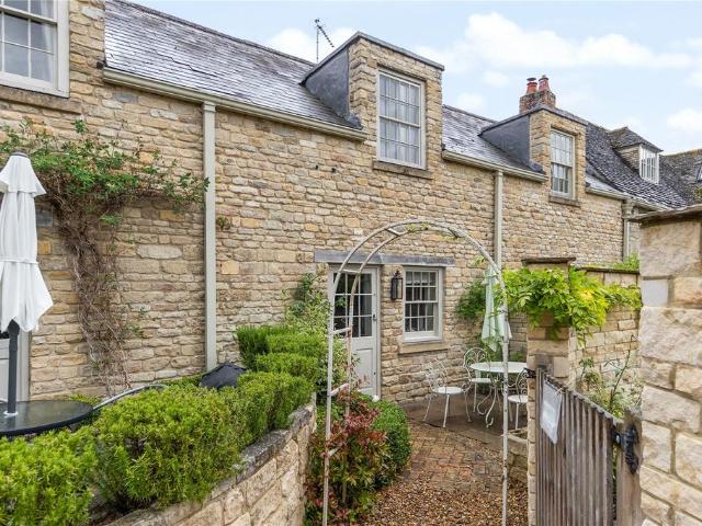 House for sale in Oundle