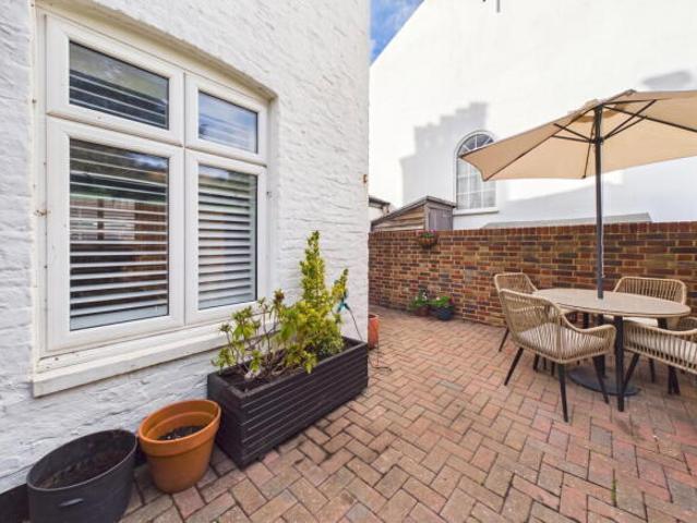 Cottage for sale in Worthing, West Sussex