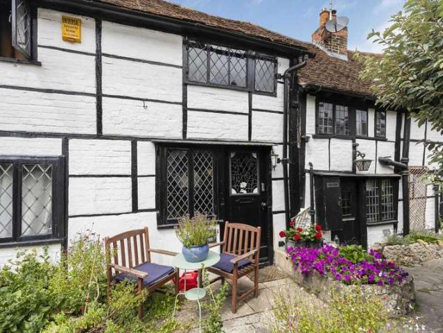 Cottage for sale in Henley-on-Thames, Berrick Salome