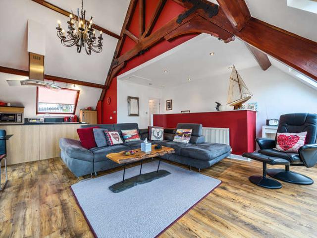 Cottage for sale