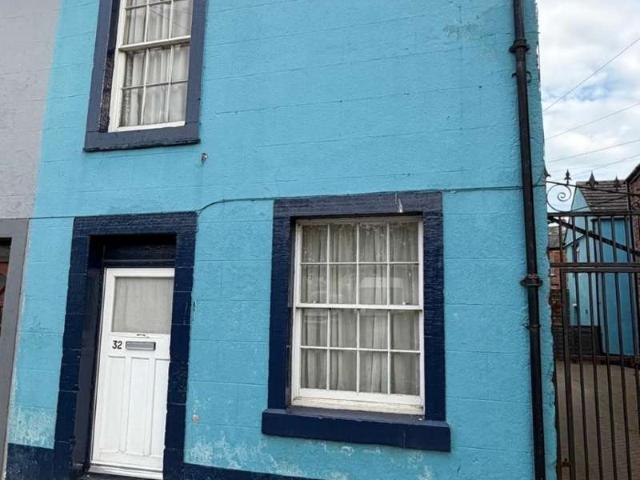 Cottage for sale in Fell Lane