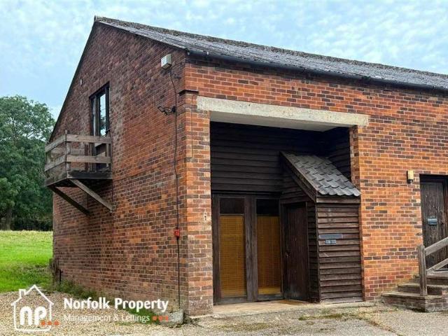 Cottage for rent in Burgh St Peter, Norfolk