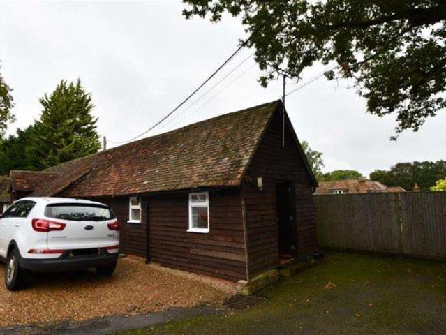 Cottage for rent in Horsham, West Sussex