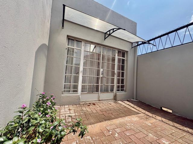 House for rent in Emmarentia, Vosloorus