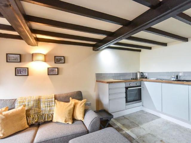House for rent in Froggatt, East Midlands
