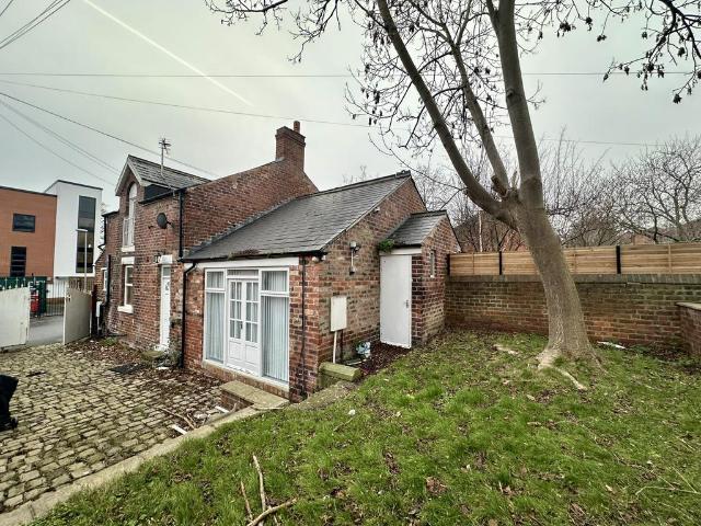 House for rent in Chapeltown, West Yorkshire