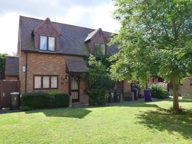 House for rent in Jubilee Industrial Centre, King's Walden