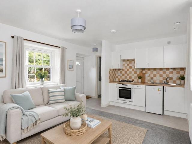 House for rent in Bellfield, Portobello