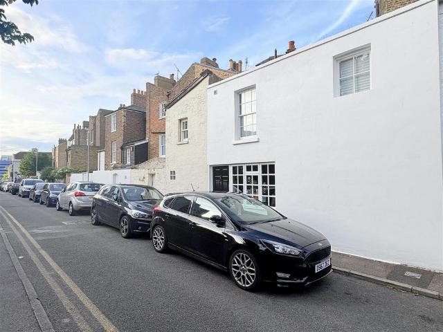 House for rent in West Cliff, Acol