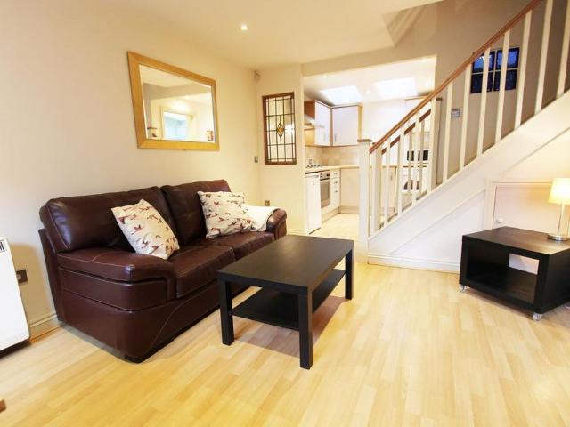 House for rent in Milverton, Green Close