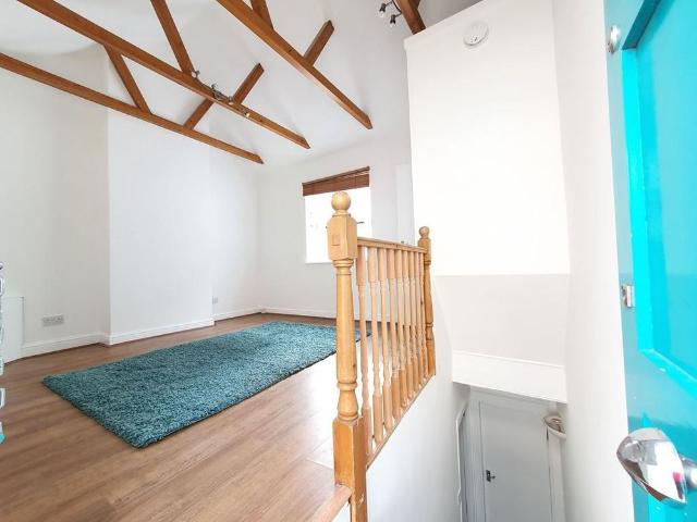 House for rent in Round Hill, Brighton