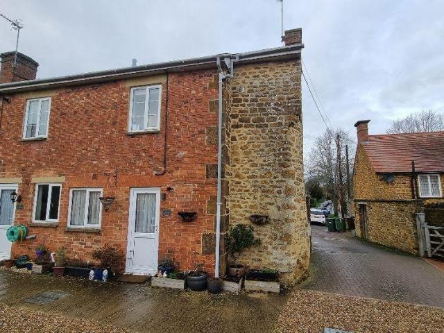 House for rent in Evershot, Oxfordshire