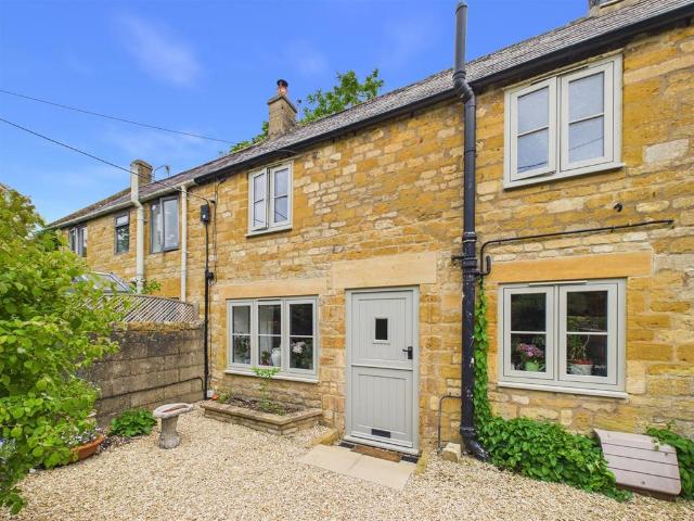 House for rent in Fossebridge, Gloucestershire