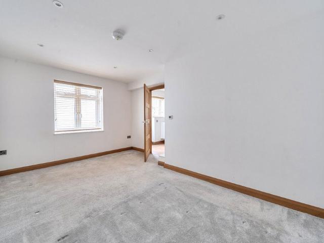 House for rent in Blackhills, Surrey