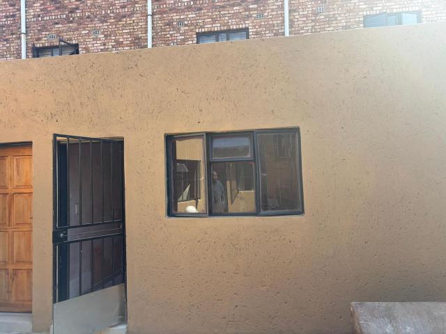 House for rent in Vosloorus, Gauteng