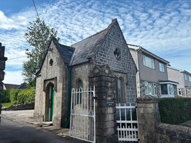 Apartment for rent in Coychurch Lower, Coychurch