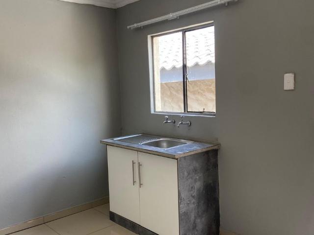 House for rent in Vosloorus, Gauteng