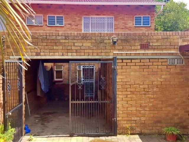 House for rent in Vosloorus, Gauteng