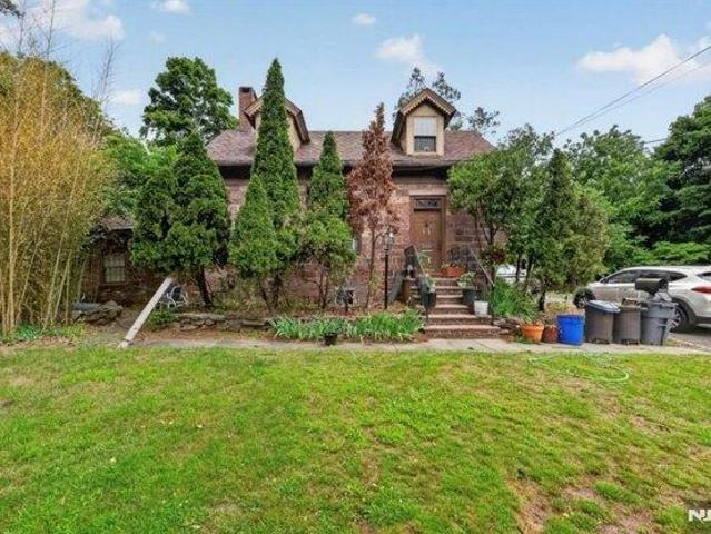 House for sale in Cresskill, Bergen County