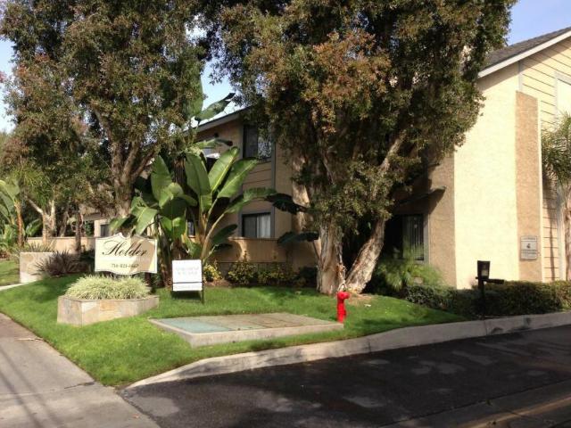 Apartment for rent in Cypress, California