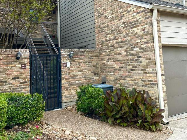 Condo for sale in Dallas, Texas