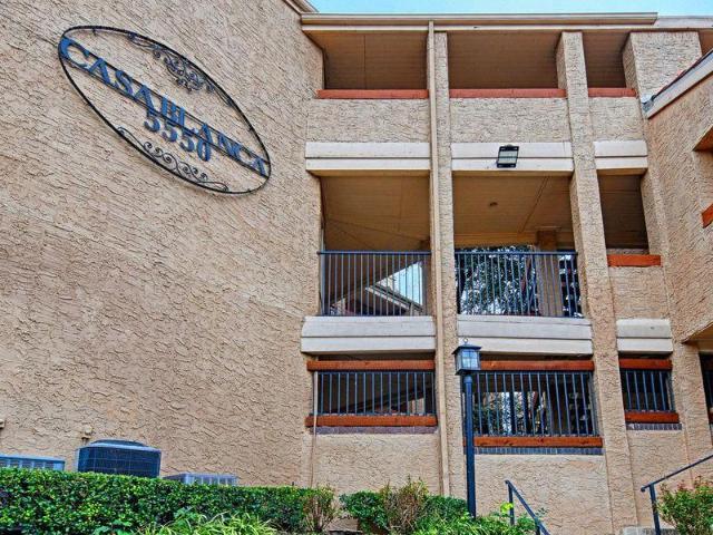 Condo for sale in Dallas, Texas
