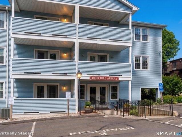 Condo for sale in Danbury, Connecticut