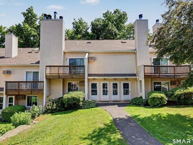 Condo for sale in Danbury, Connecticut