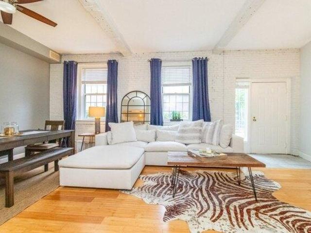 Condo for sale in Oakdale, Dedham
