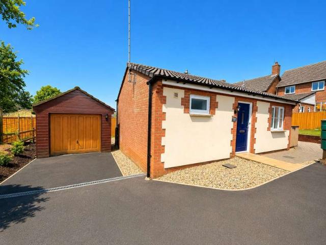 Bungalow for sale in Bruton, Somerset
