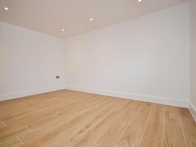 Bungalow for rent in Coxtie Green, Brentwood