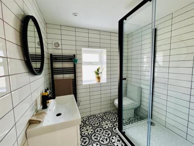 Bungalow for rent in Bristol, West of England