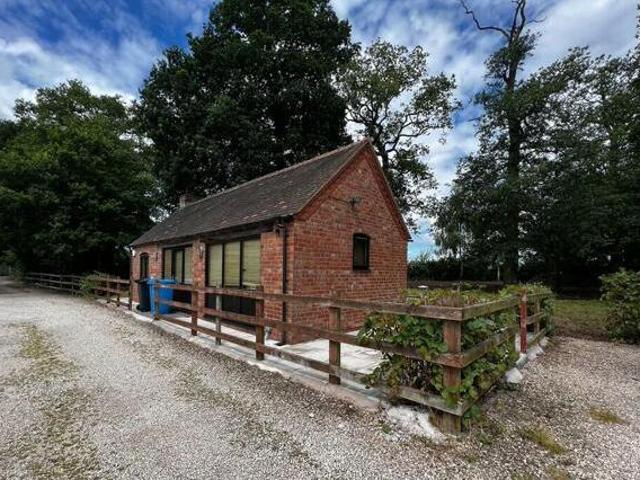 House for rent in Lyons, Greater London