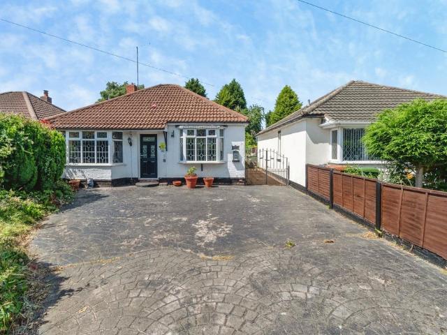 Bungalow for sale in Aldridge, West Midlands