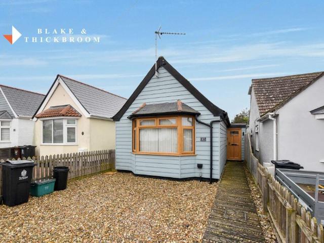 Bungalow for sale in Holland-on-Sea, Dale Hill