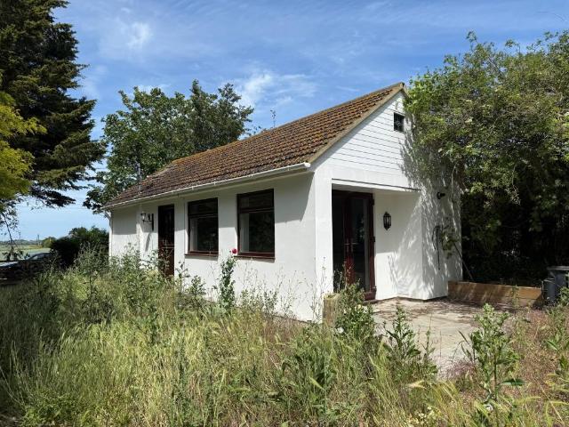 Bungalow for sale in Acol, Kent