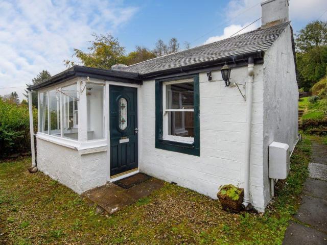 Bungalow for sale in Polnoon, Eaglesham