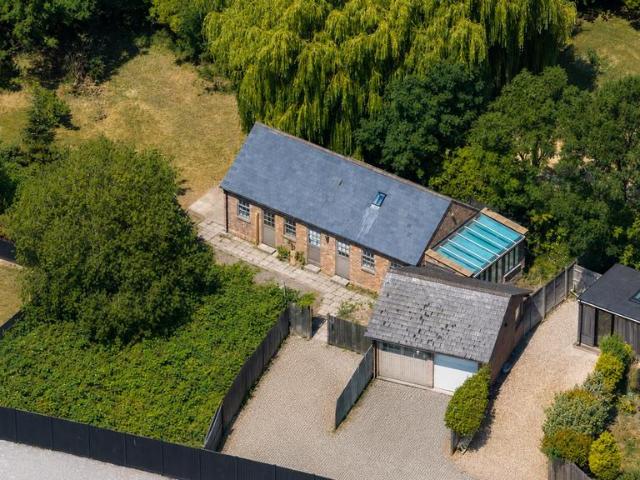 Bungalow for sale in Edlesborough, Buckinghamshire