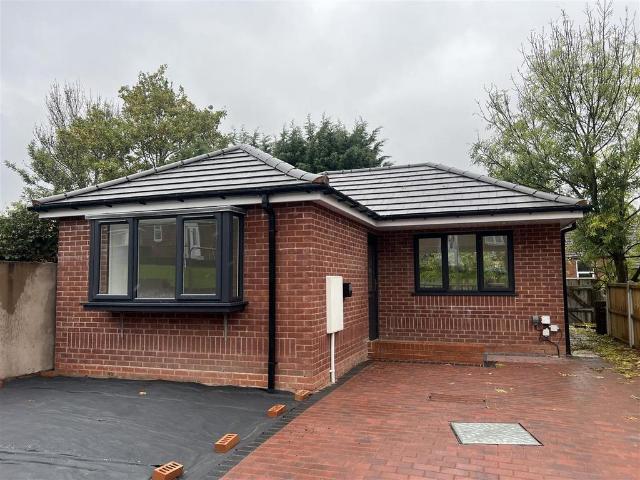 Bungalow for sale in Cradley, Dudley