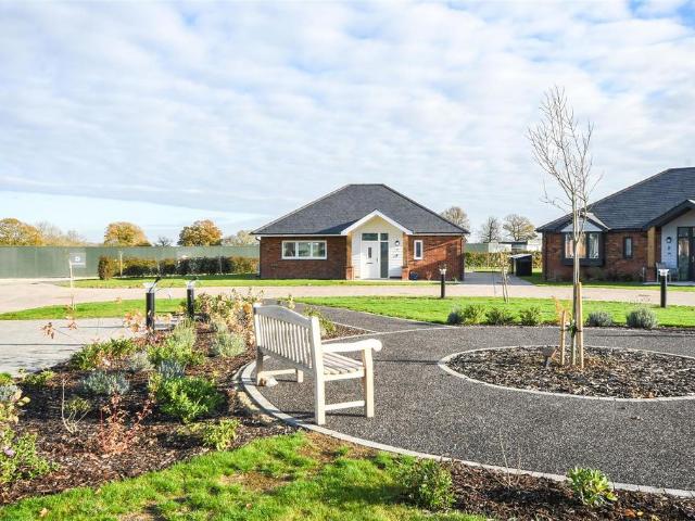 Bungalow for sale in Burnham-on-Crouch, Maldon