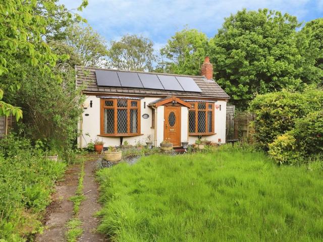 Bungalow for sale in Bilston, West Midlands