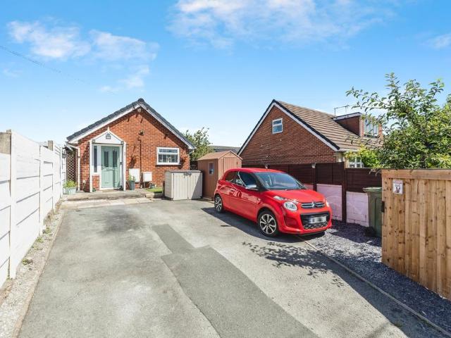 Bungalow for sale in West Yorkshire