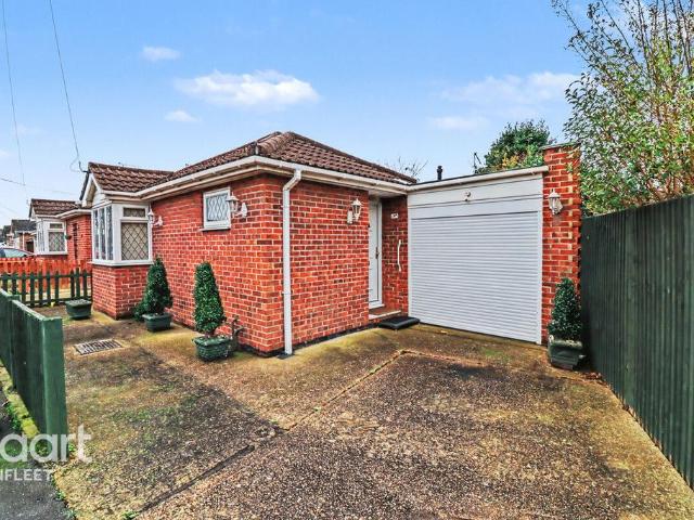 Bungalow for sale in Canvey Island