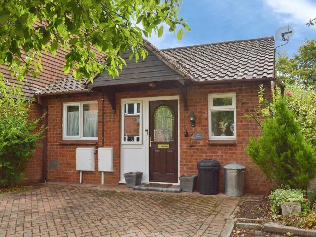 Bungalow for sale in Bletchley, Milton Keynes