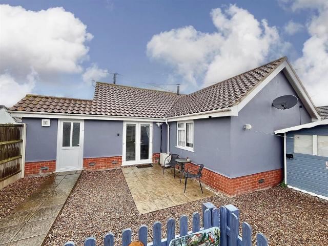 Bungalow for sale in Newport, Great Yarmouth