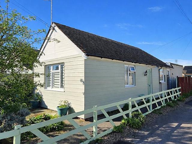 Bungalow for sale in Studd Hill, The Bridge